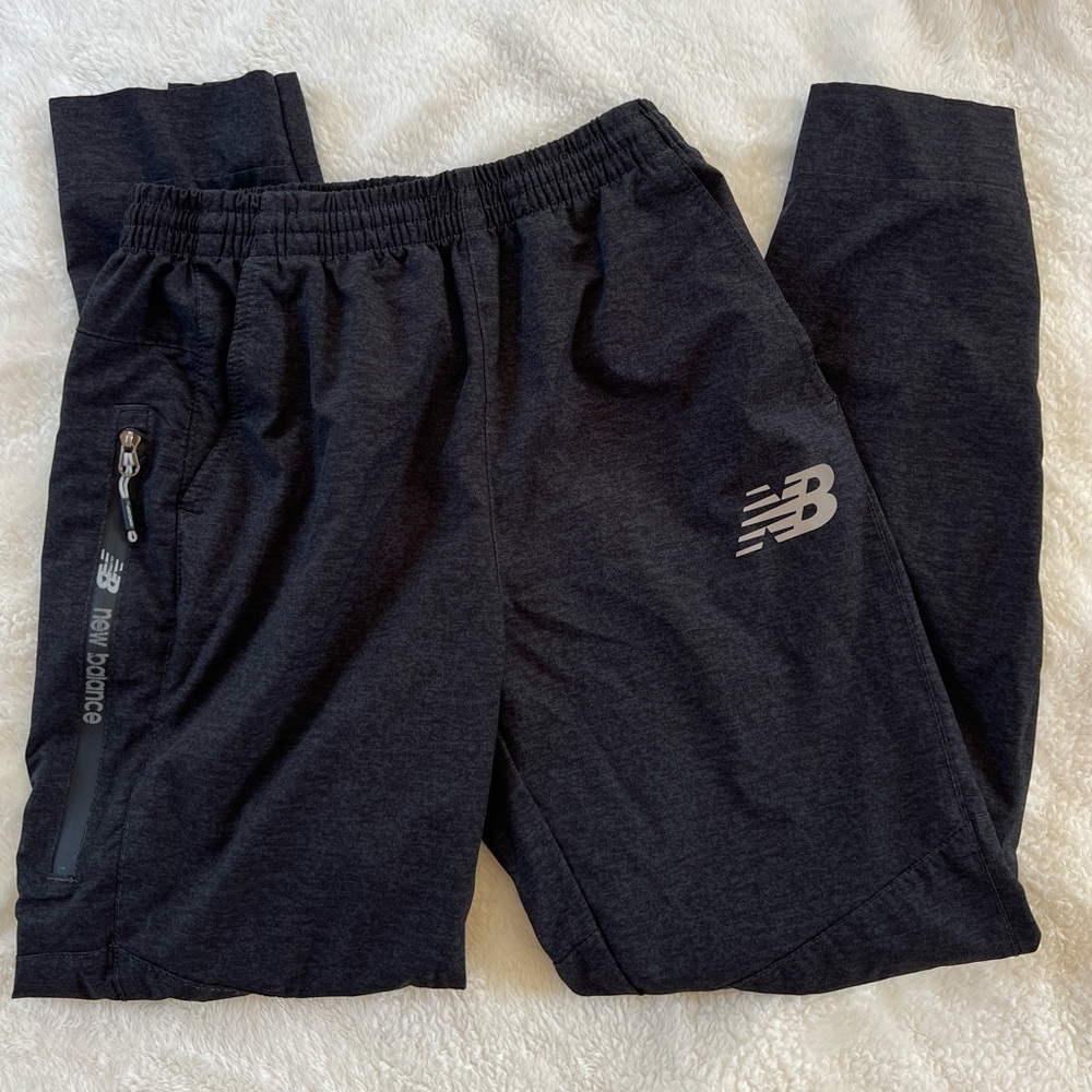 NEW BALANCE | WOMEN’S JOGGERS | SIZE SMALL